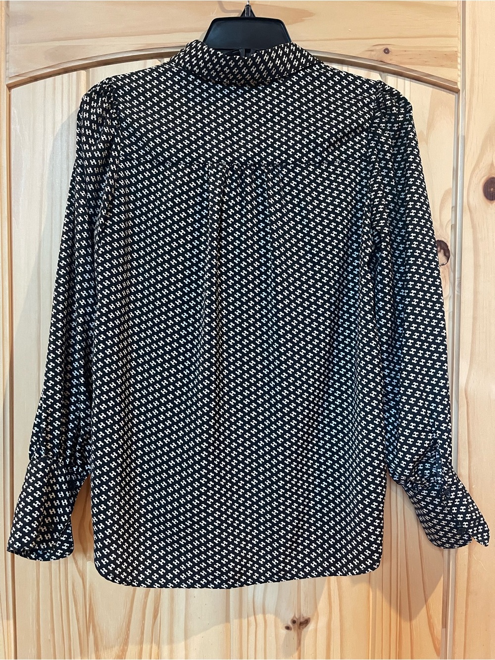 Banana Republic Black and White Geometric-Print Blouse - Picture 2 of 4